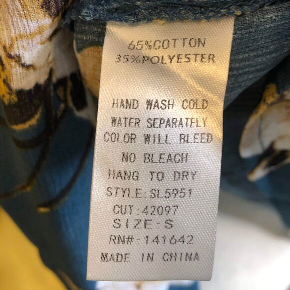 She + Sky Shirt Teal Long Sleeve Floral Blouse New S - Picture 4 of 4